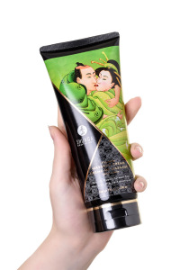 Массажный крем Shunga Pear and Exotic Green Tea, съедобный, со вкусом груши и зеленого чая, 200 мл Массажный крем Shunga Pear and Exotic Green Tea, съедобный, со вкусом груши и зеленого чая, 200 мл