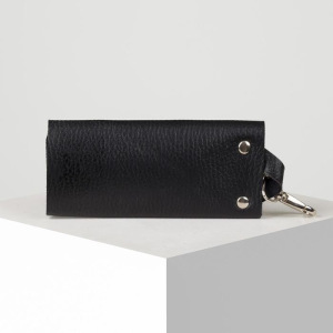 Ключница, длина 13,5 см, отдел на кнопке, 7 карабинов, цвет чёрный Ключница, длина 13,5 см, отдел на кнопке, 7 карабинов, цвет чёрный