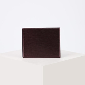 Обложка для удостоверения ветерана труда, герб, тиснение, цвет бордовый Обложка для удостоверения ветерана труда, герб, тиснение, цвет бордовый