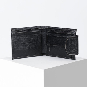 Портмоне мужское, 2 отдела на клапане, цвет чёрный Портмоне мужское, 2 отдела на клапане, цвет чёрный