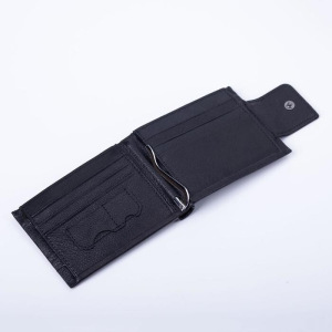 Портмоне мужское, 2 отдела на клапане, с зажимом для купюр, цвет чёрный Портмоне мужское, 2 отдела на клапане, с зажимом для купюр, цвет чёрный