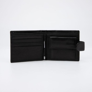 Портмоне мужское, 2 отдела на кнопке, с зажимом, цвет чёрный Портмоне мужское, 2 отдела на кнопке, с зажимом, цвет чёрный