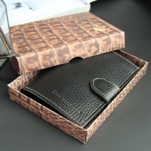 Портмоне мужское 2 в 1, отдел на кнопке, цвет чёрный Портмоне мужское 2 в 1, отдел на кнопке, цвет чёрный