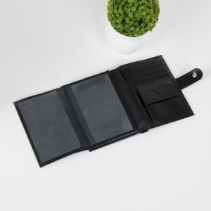 Портмоне мужское 3 в 1, отдел на кнопке, цвет чёрный Портмоне мужское 3 в 1, отдел на кнопке, цвет чёрный