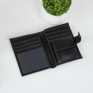 Портмоне мужское, отдел на кнопке, цвет чёрный Портмоне мужское, отдел на кнопке, цвет чёрный