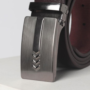 Ремень мужской, ширина 3,6 см, гвоздик, пряжка металл, цвет коричневый Ремень мужской, ширина 3,6 см, гвоздик, пряжка металл, цвет коричневый