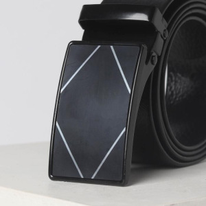 Ремень мужской, ширина 3,6 см, гвоздик, пряжка тёмный металл, цвет чёрный Ремень мужской, ширина 3,6 см, гвоздик, пряжка тёмный металл, цвет чёрный