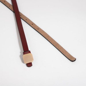 Ремень женский, ширина 1,4 см, гвоздик, цвет бордовый Ремень женский, ширина 1,4 см, гвоздик, цвет бордовый