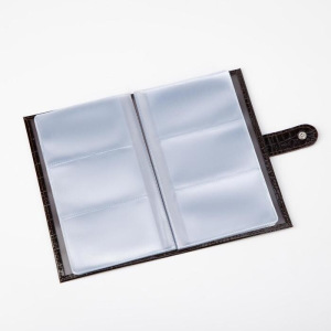 Визитница на кнопке, 3 ряда, 24 листа, кайман, цвет коричневый Визитница на кнопке, 3 ряда, 24 листа, кайман, цвет коричневый