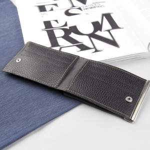 Зажим для купюр на магните, отдел для монет, цвет чёрный Зажим для купюр на магните, отдел для монет, цвет чёрный